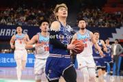 bsports体育-峰回路转驰骋赛场，男篮兢兢业业传传球大展