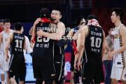 bsports体育-广东宏远队凭借全队合力获得本赛季CBA总冠军，终结辽宁队三连冠统治。_