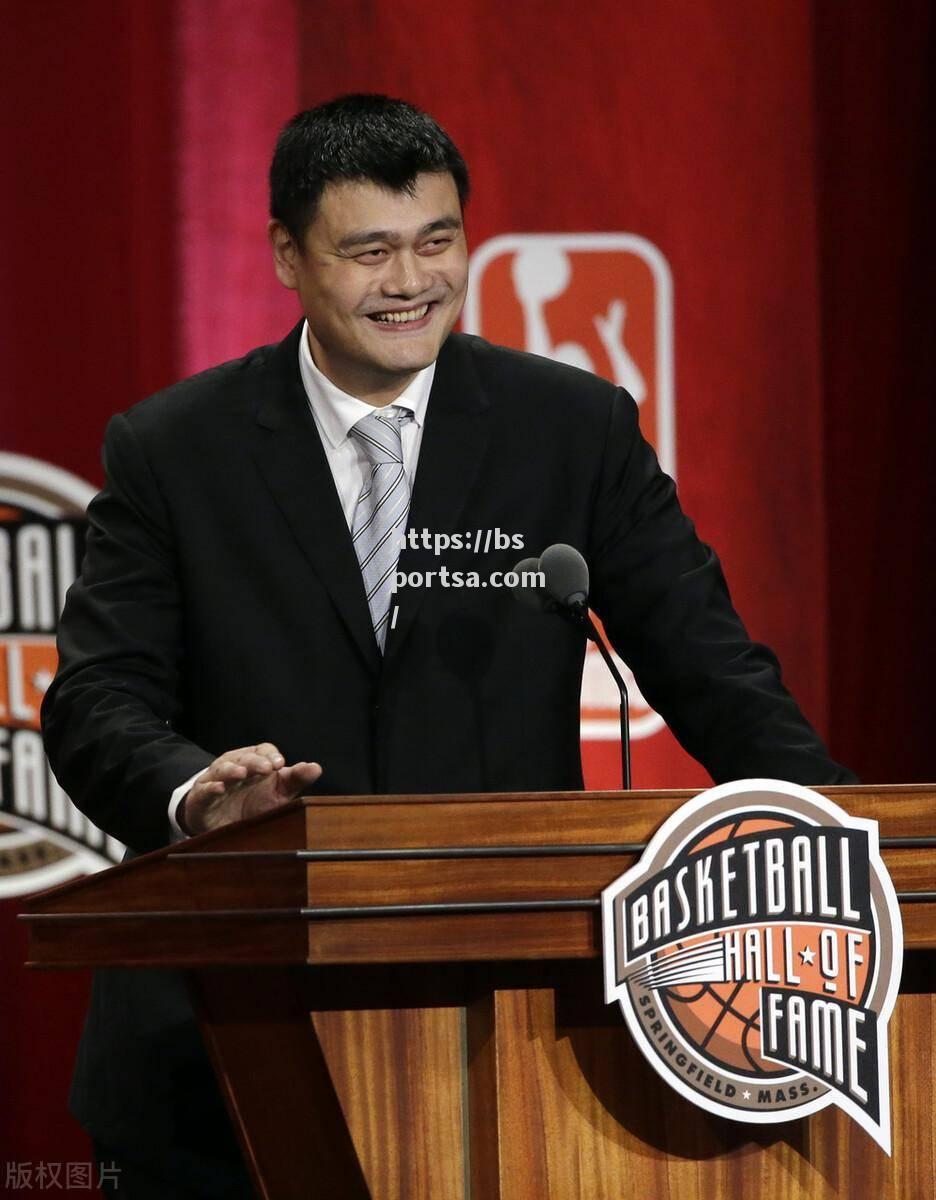 姚明获得NBA名人堂入选，成为中国篮球界的骄傲